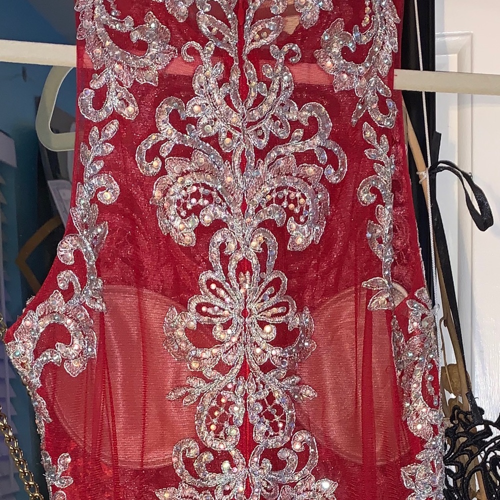 Red and silver prom dress - Picture 3 of 4